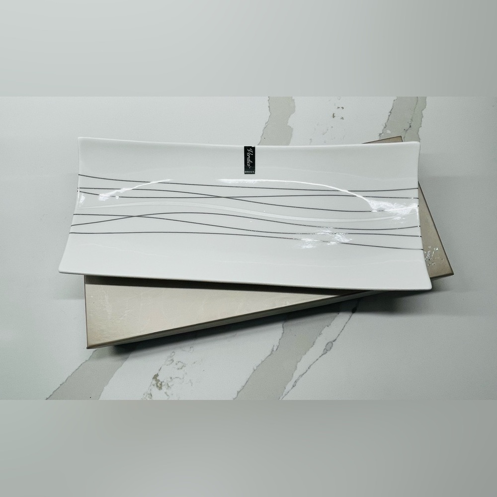 ✨2/$10✨VERDICI- Rectangular Serving Plate
